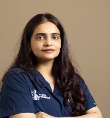 Dr. Diksha Gupta – Physiotherapist at Synchrony Clinic - Synchrony Chiropractic & Sports Physiotherapy - Chiropractor Near Me | Delhi | Noida | Chandigarh Dr. Diksha Gupta, physiotherapist at Synchrony Clinic, with expertise in musculoskeletal physiotherapy and patient rehabilitation.