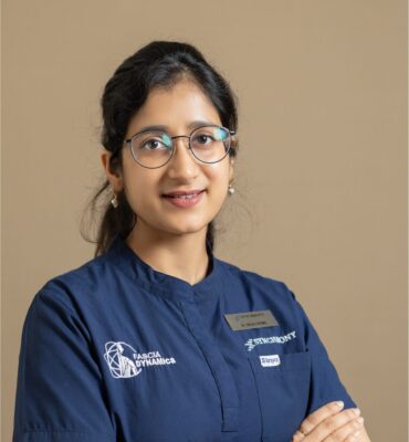 Dr. Nida Fatima – Physiotherapist at Synchrony Clinic - Synchrony Chiropractic & Sports Physiotherapy - Chiropractor Near Me | Delhi | Noida | Chandigarh “Dr. Nida Fatima, physiotherapist at Synchrony Clinic, specializing in physiotherapy care, pain management, and functional rehabilitation.