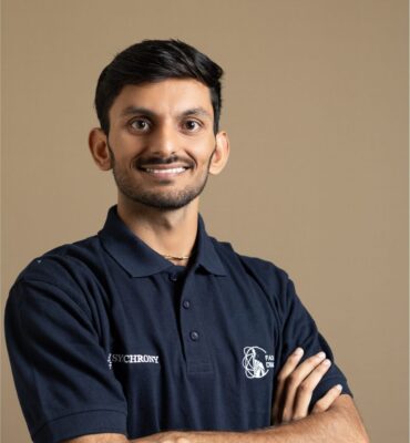 Dr. Happy Sharma – Physiotherapist at Synchrony Clinic - Synchrony Chiropractic & Sports Physiotherapy - Chiropractor Near Me | Delhi | Noida | Chandigarh Dr. Happy Sharma, physiotherapist at Synchrony Clinic, specializing in physiotherapy, patient recovery, and rehabilitation.